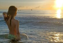 Danger in the Dark- Sea Swimming at Night 2023 YachtingNews.uk Swimming at sunrise or sunset can be exhilarating but being careful is prudent